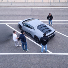 Laden Sie das Bild in den Galerie-Viewer, RennTaxi Lamborghini Huracan LP610-4