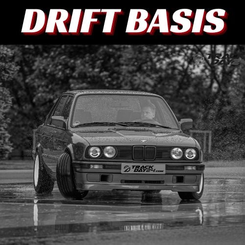 Driftschnupperkurs bmw e36 beim driften lernen Fahrer hat sichtlich Spass