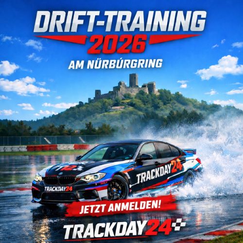 BMW M3 beim Drifttraining am Nürburgring 2026 auf nasser Driftfläche mit sichtbarer Wasserfontäne