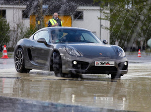 Porsche-Cayman-Drift